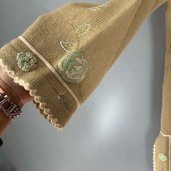 STORYBROOK KNITS Long Cardigan Sweater Cottagecore Feminine Romantic Crochet L - Picture 7 of 13